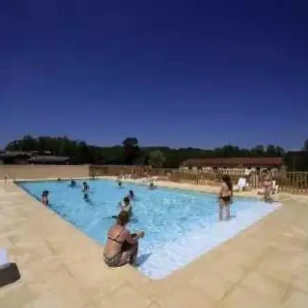 Chalet 3 Etoiles - Piscine - Eebbif